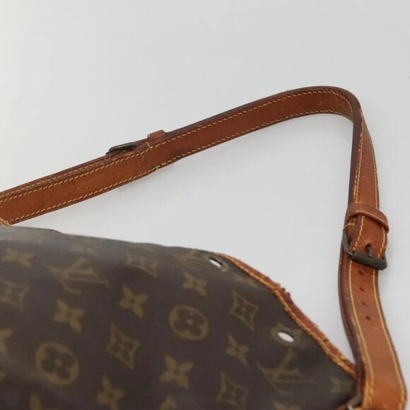 LOUIS VUITTON Monogram Petit Noe Shoulder Bag LV Auth - Picture 9 of 16